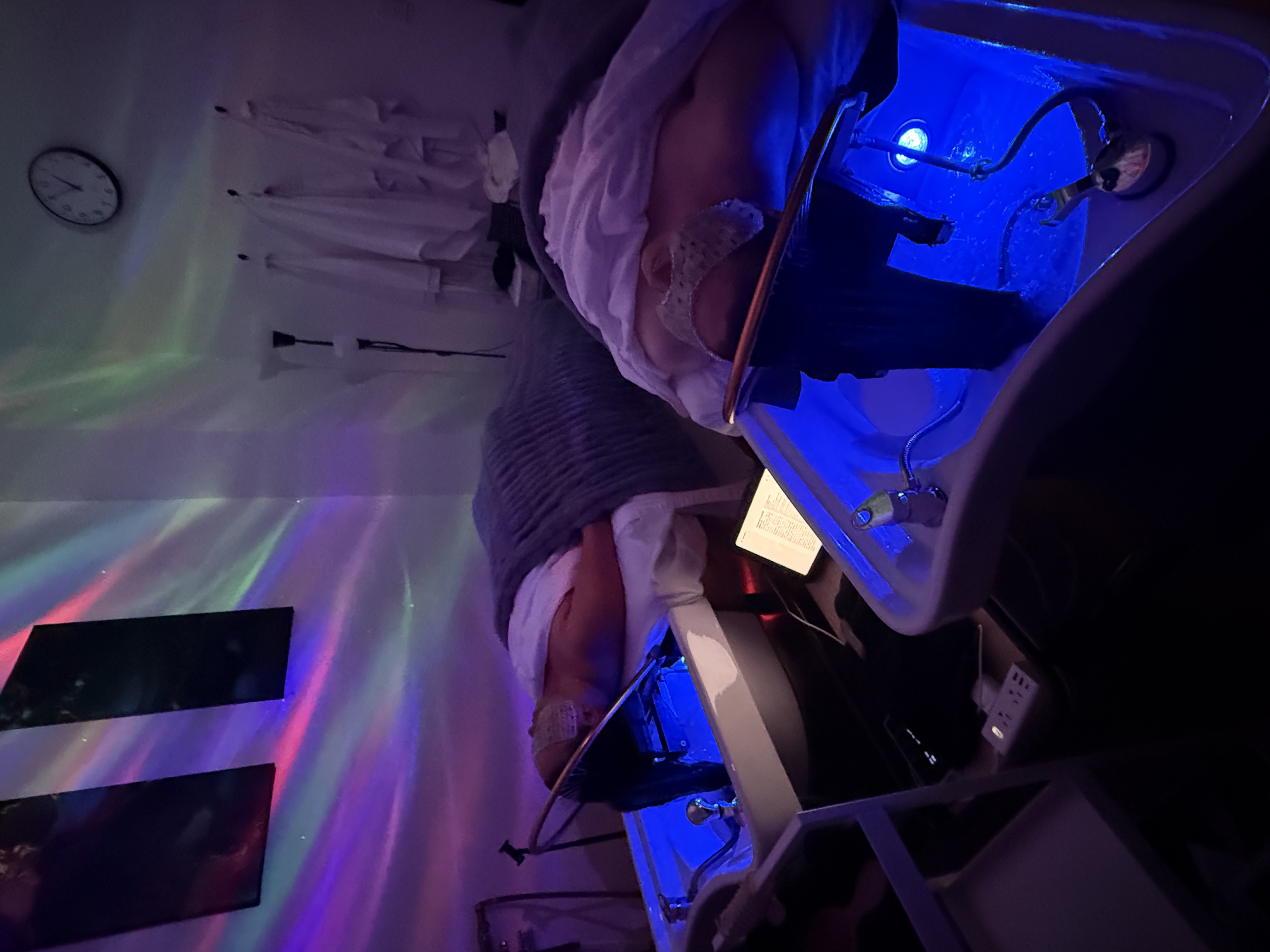 Relaxare spa treatment with aurora lighting effects